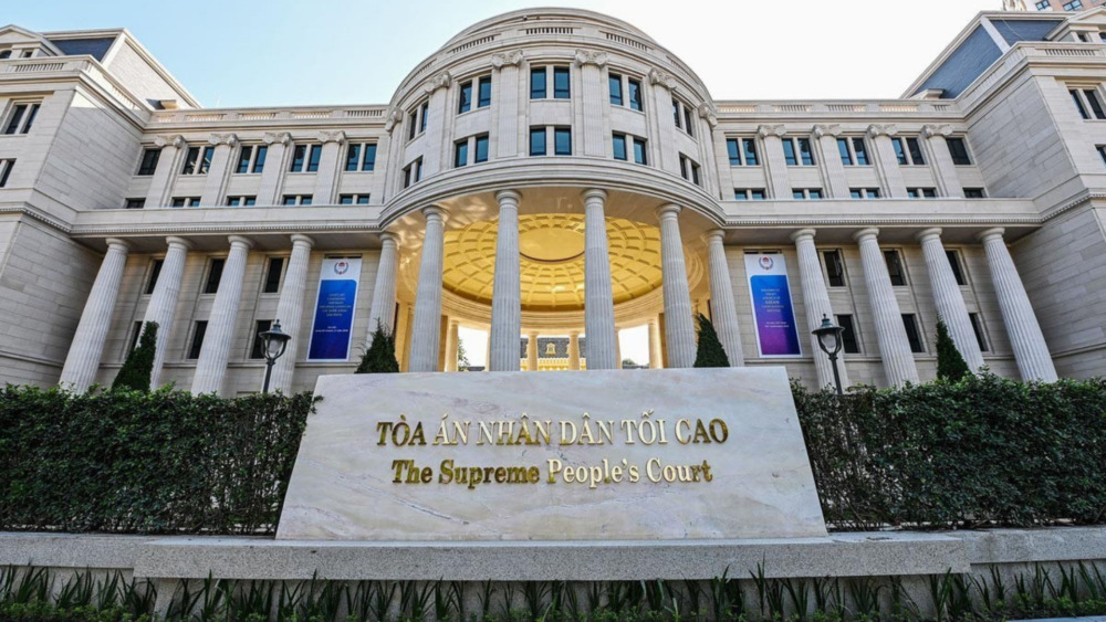 Black and Violet Dark Professional Real Estate Weekly Team Updates Presentation